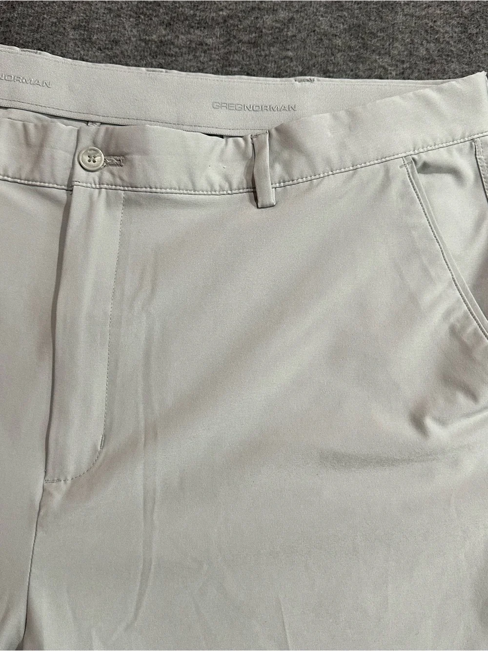 Greg Norman Men's Size 42 Gray Performance Golf Shorts Stretch 9.5
